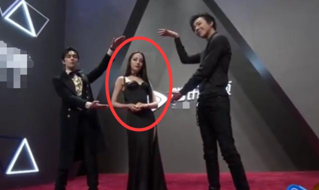 最幸福的女明星，自信、变化与成就的力量造就幸福之路